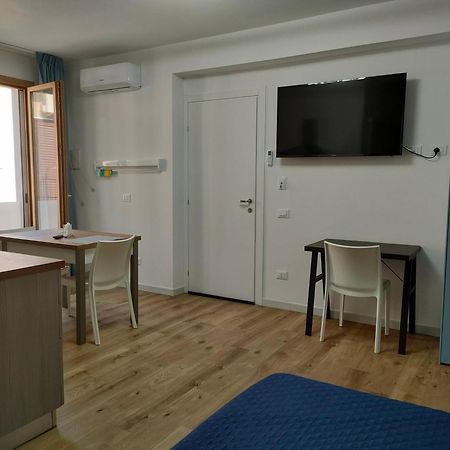 Dh Studio Apartments كاستيلاّماري ديل غو المظهر الخارجي الصورة
