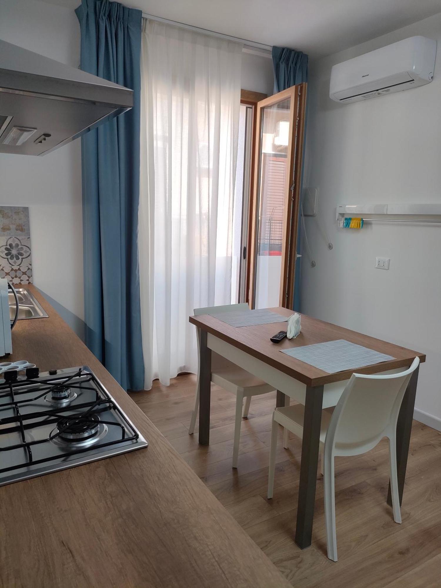 Dh Studio Apartments كاستيلاّماري ديل غو المظهر الخارجي الصورة